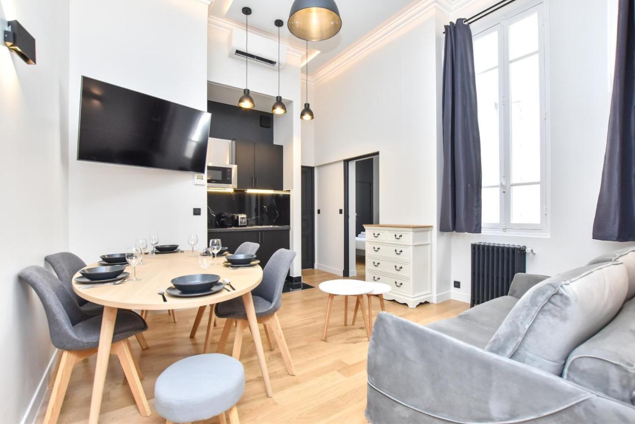 Cosy Apartment - 2Br-7P - Arc De Triomphe ปารีส ภายนอก รูปภาพ